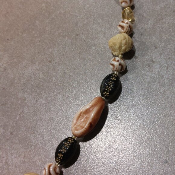 FASHION JEWELRY Women's Single Strand Multicolors Textured Beads Ivory Brown Tan - Picture 4 of 5